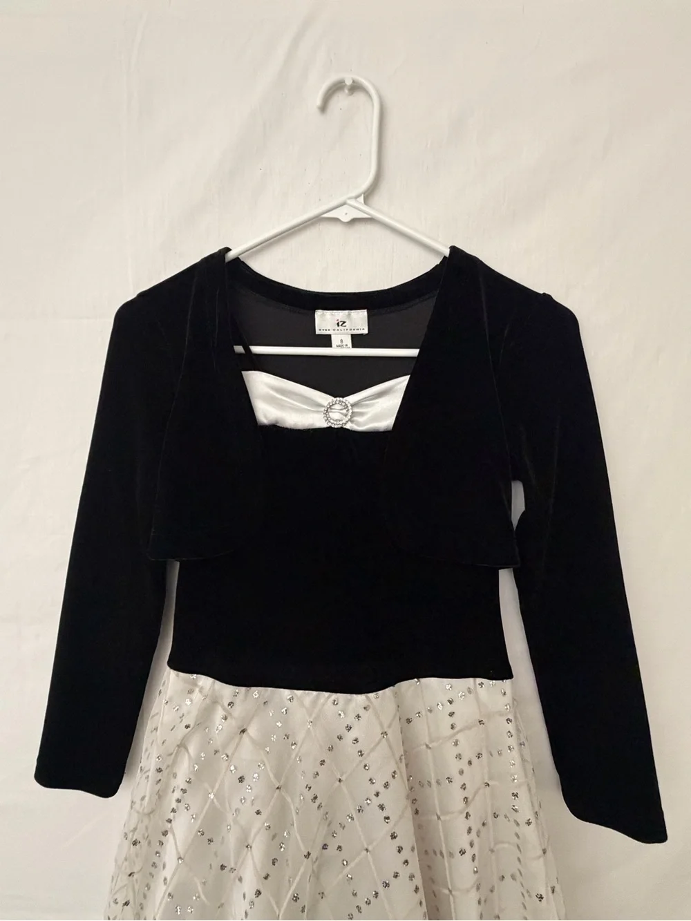 IZ Byer California Girls Size 8 Formal Black Velvet White Sequin Dress(A816)